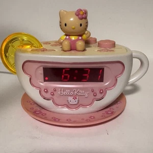 Vintage 2002 Hello Kitty Tea Cup & Saucer Alarm Clock Radio W/Nightlight Sanrio - Picture 1 of 7