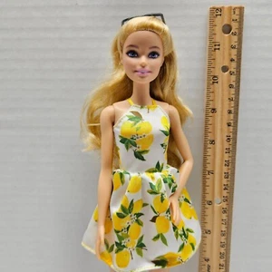 Barbie Fiat 500 Doll - LEMON FLORAL SUMMER DRESS & SUNGLASSES Shoes - Cute! - Picture 1 of 7