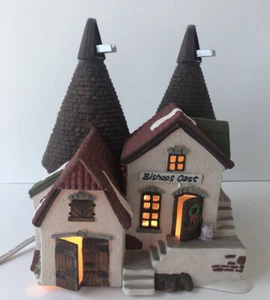 "Bishops Oast" House Dickens Village Dept 56 #5567-0 Lighted Christmas House - Picture 1 of 8