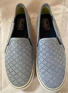 Keds Damen-Slipper Doppeldecker perforiert blau bequem Freizeit Größe 7 gebraucht, in einwandfreiem Zustand - Bild 1 von 6