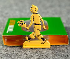 TINTIN RELIEF 2D Metal Figurine: Carrying Flowers Moulinsart Archives Figure