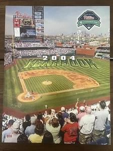 2004 Philadelphia Phillies Yearbook - Picture 1 of 2