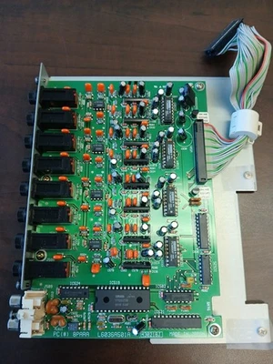 Akai MPC2000XL 8 OUTS IB-M208P - Image 1 of 4