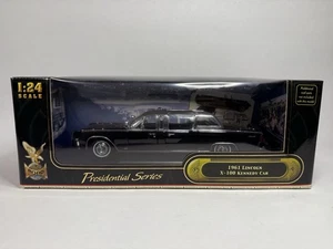 Road Signature Presidential Series 1961 Lincoln X-100 Kennedy Car New 1:24 C24 - Picture 1 of 22