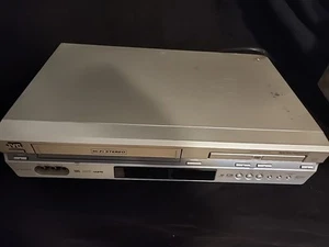 Lettore combinato JVC VHS/DVD HR-XVC17 stereo hi-fi testato funziona no telecomando - Foto 1 di 3
