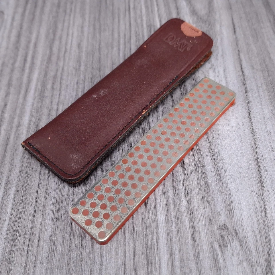 Afilador de cuchillos DMT con estuche de cuero PAT-3860400 Foto 1 de 4