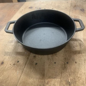 New King Kooker 5-Quart Cast Iron Fryer With Griddle Lid - Picture 1 of 5