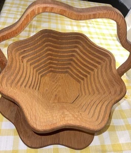 VTG Spiral Cut Wood Bowl Collapsible Oak Handmade Basket Country Cabin - Imagen 1 de 3