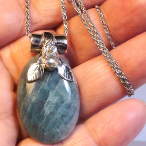 GROSS! 50,0 kt NATÜRLICHER BLAU AQUAMARIN, MONDSTEIN ANHÄNGER 925 STERLINGSILBER. - Bild 1 von 7