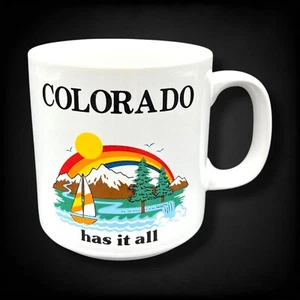 Taza de café de recuerdo Colorado Has It All de Papel retro años 70 80 vintage arco iris - Imagen 1 de 11