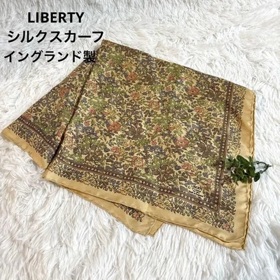 Bufanda de seda Liberty of London 70 cm x 70 cm flor Inglaterra Foto 1 de 4
