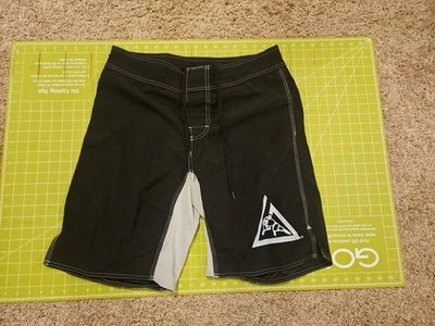 Pantalones Cortos Gracie Jiu-jitsu Vintage Talla 34, Negro y Gris, 100% Poliéster. Foto 1 de 4