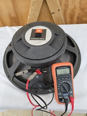 Altavoz Woofer JBL 2225J 15" 400W 16 Ohm USADO - Recién Cono con Piezas JBL 2225 Foto 1 de 4