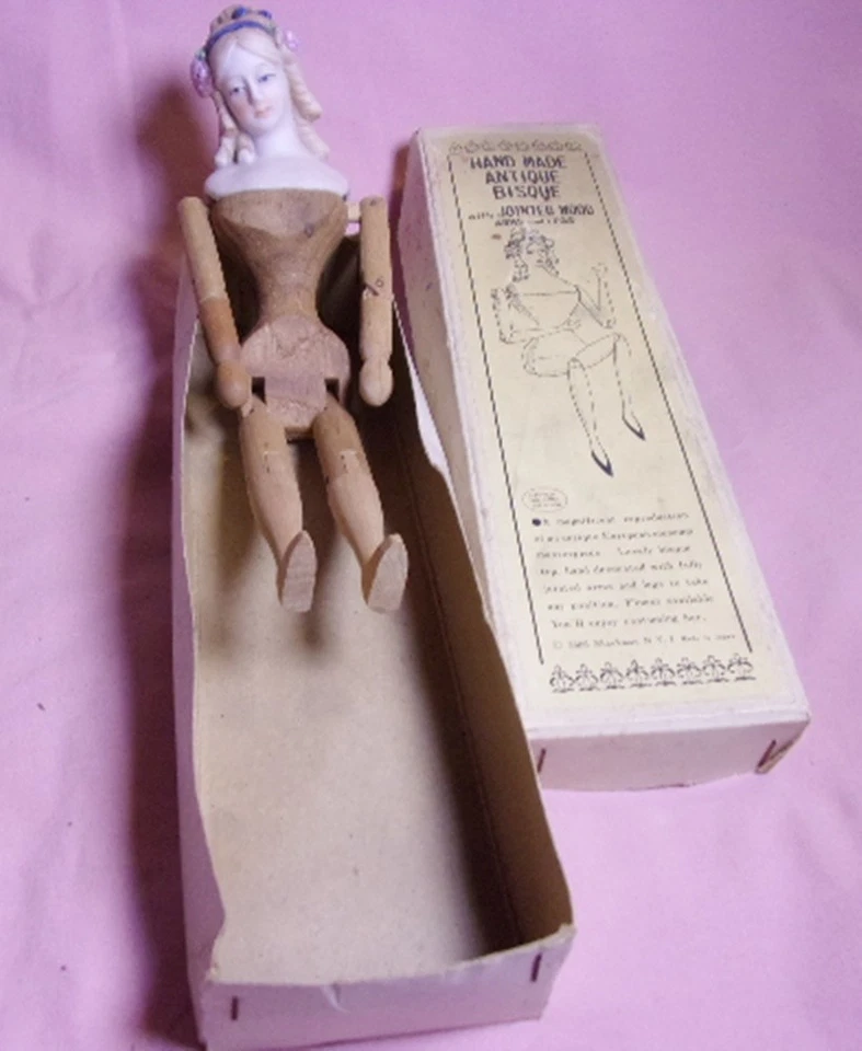 MUÑECA ANTIGUA DE BISQUE/MADERA HECHA A MANO SHACKMAN EN CAJA Foto 1 de 4