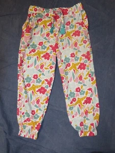 Girls FAT FACE Pink/Green/Yellow FLORAL & BIRD Pants - Sz 4 - Beach/Joggers - Picture 1 of 3