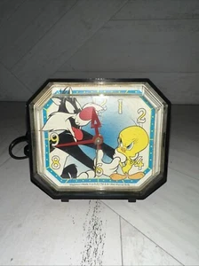 Vintage Looney Tunes Tweety Sylvester alarm clock Warner Bros 1995 - Picture 1 of 6