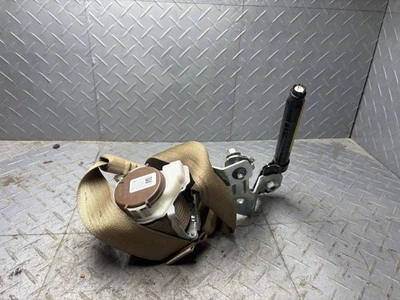 2017 Ford F250/350SD Crew Cab Tan Driver Seatbelt Retractor (Bucket/Bench Seat) Foto 1 de 4