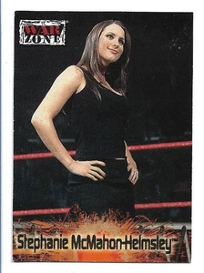 Stephanie McMahon-Helmsley 2001 Fleer WWF Raw Is War #68 Rookie RC - Bild 1 von 2