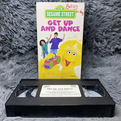 Sesame Street - Get Up and Dance VHS Tape 1997 Big Bird Dancing Kids Cartoon Foto 1 de 4