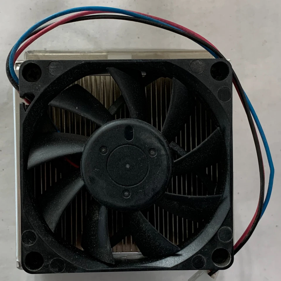 IBM Lenovo Netvista Heat Sink Fan Assembly 32P4003  - Image 1 of 4