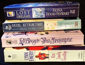 Lot of 4 Romance Paperbacks Bingham, Emery, Fields, Hood-Stewart PET RESCUE - Imagen 1 de 9