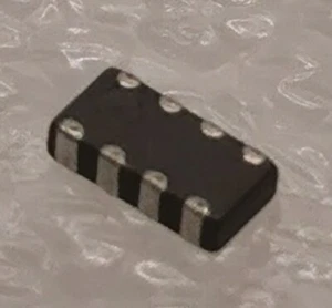 DA1206D301R-10 Laird Filter Beads SMD 1206 300ohms 100MHz 400mA - Picture 1 of 2