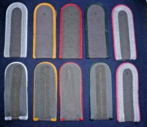 LOTE DE 5 PARES DE HOMBRERAS DEL EJÉRCITO DE ALEMANIA ORIENTAL NVA. JUEGO 4. - Imagen 1 de 1