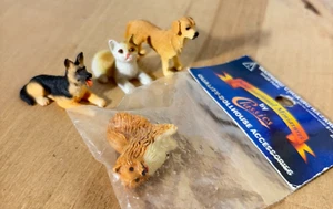 Lote 4 Estatuillas Miniatura Casa de Muñecas Gatos y Perros, Resina, Perro de Pie 1"h - Imagen 1 de 11