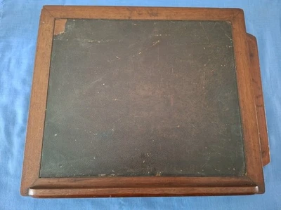 ANCIEN PUPITRE ÉCRITOIRE PORTABLE ? - Photo 1/4