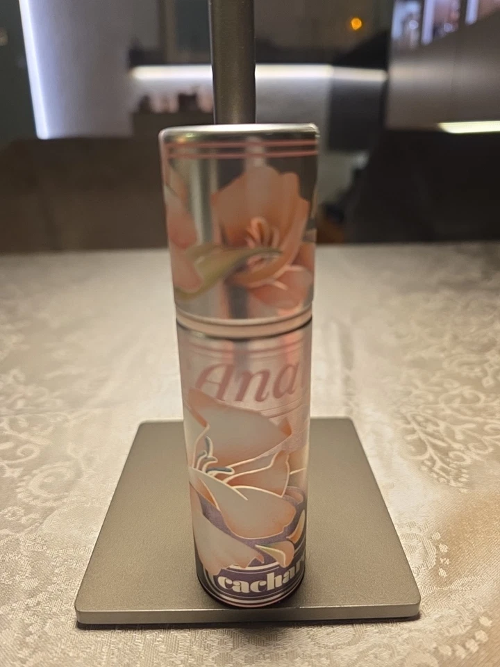 Cacharel Anais Anais 31 Eau de Toilette Natural Spray - Bild 1 von 4