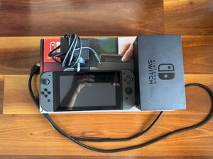 Nintendo Switch Console OG Model Un Patched HAC-001 With Box & Acc As New 🔥 - Picture 1 of 14