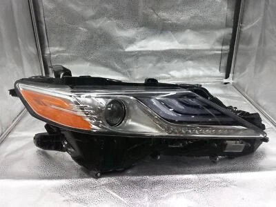 2017-2018 CHEVROLET SILVERADO 1500 PICKUP LH DRIVER LEFT HEADLIGHT OEM - Image 1 of 4