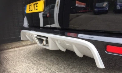 PARAGOLPES TRASERO FORD TRANSIT CONNECT ASPECTO R-S (PRE LAVADO DE CARA) + EXTREMO DE ESCAPE