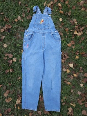 Mono vaquero bordado de colección Disney Winnie The Pooh Piglet niñas talla 10/12 Foto 1 de 4