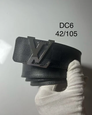 Cinturón reversible inicial Louis Vuitton LV cuero grafito Damier 42/105 DC6 Foto 1 de 4