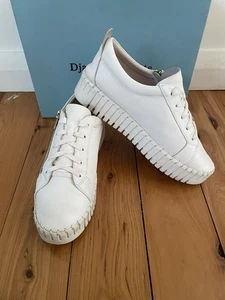 DJANGO & JULIETTE WHITE LEATHER BUMP DJ SNEAKERS SZ 39 AU 8.5 EUC - Picture 1 of 7
