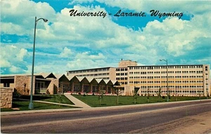 Postal Dormitoria para Hombre University of Wymong Laramie WY Crane Hall Hill Hall - Imagen 1 de 2