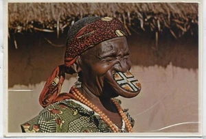 HUMOR POST CARD (198X) "ONE WAY TO KEEP OLD GIRL QUIET "Platter) MG - Picture 1 of 2