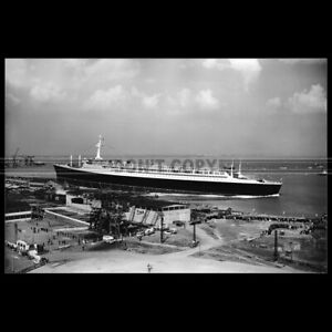 Photo B.003994 SS FRANCE 1960 LANCEMENT PAQUEBOT ST-NAZAIRE CGT FRENCH LINE 