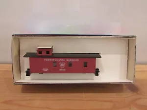 HO Scale Roundhouse Pennsylvania Caboose OLD TIMER Car Kit RH4291 - Picture 1 of 6