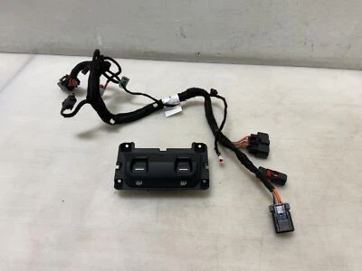 Оригинальные выключатели стеклоподъемников для 4-дверной задней консоли Jeep JT Gladiator 2020-2023 003923 - Изображение 1 из 4