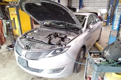 2013 Lincoln MKZ Automatic Transmission OEM 121K Miles - LKQ365295147 - Image 1 of 3