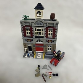 LEGO Creator Expert Modular Buildings Fire Brigade 10197 In 2009 Used As Is
