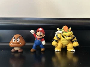 Mini Goomba Mario und Bowser Figuren - Bild 1 von 2