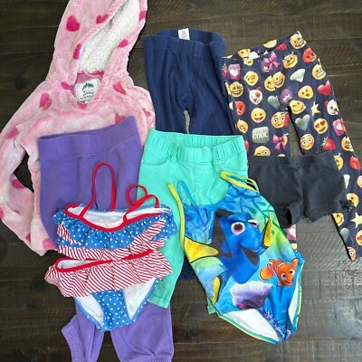 Lote de 9 Ropa Niñas Tallas 4-6 Pullover, Leggings, Pantalones deportivos, Trajes de baño Foto 1 de 4