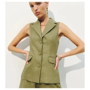 REFORMATION 100% Linen Vest in Olive - Picture 1 of 8