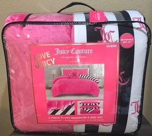 Juicy Couture QUEEN Wende-Bettdecken-Set Plüsch rosa & gestreift mit JC Monogrammen - Bild 1 von 5