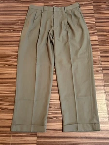 NWT Haggar Mynx Dress Pants Mens Beige Classic Fit Pleated sz 36x29 - Picture 1 of 4