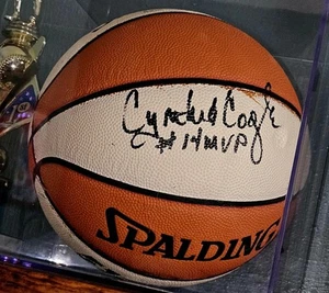 CYNTHIA COOPER Signed Official WNBA Basketball 4-Peat Champs, MVP, HOF ✨️ Comets - Picture 1 of 2