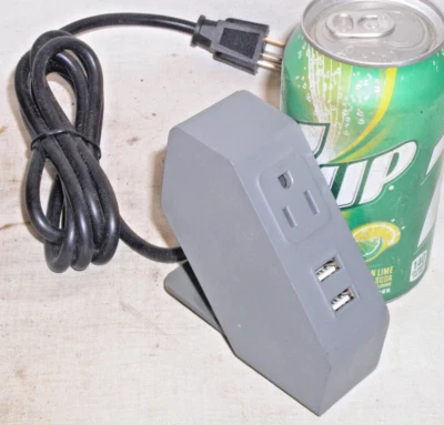 BOSTITCH KONNECT ESCRITORIO OFICINA ALIMENTACIÓN 2 PUERTOS USB Y TOMA 120V GRIS GRIS EE. UU. Foto 1 de 4